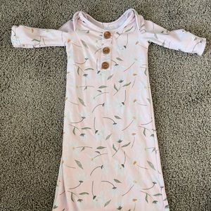 Caden Lane 0-3mos floral knotted baby gown
